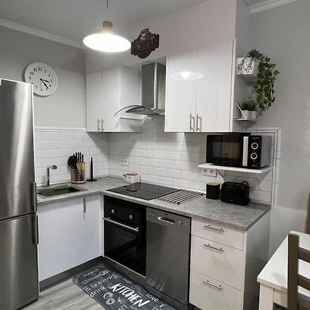 Apartamento Turistico Plaza III Monforte De Lemos Luaran gambar