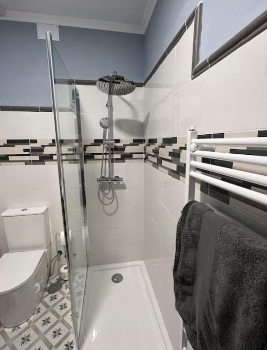 Apartamento Turistico Plaza III Monforte De Lemos Luaran gambar